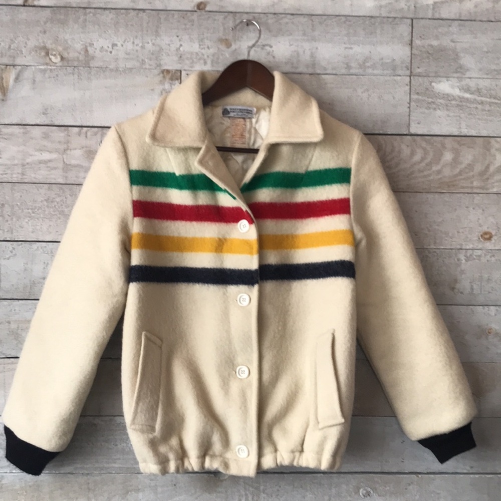 Iconic 1980s Hudson’s Bay quilted jacket - Picture 2 of 14